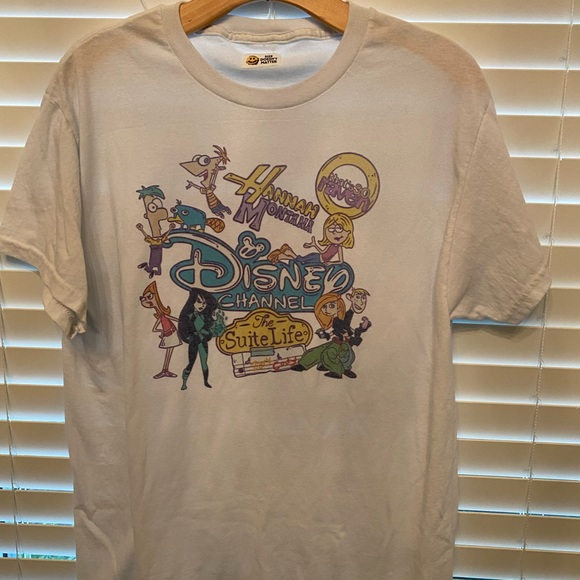 2000’s Disney Tee - Picture 1 of 3